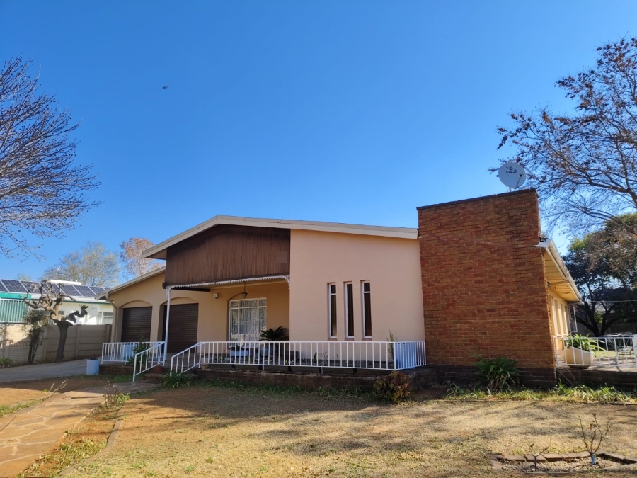 4 Bedroom Property for Sale in Fichardt Park Free State